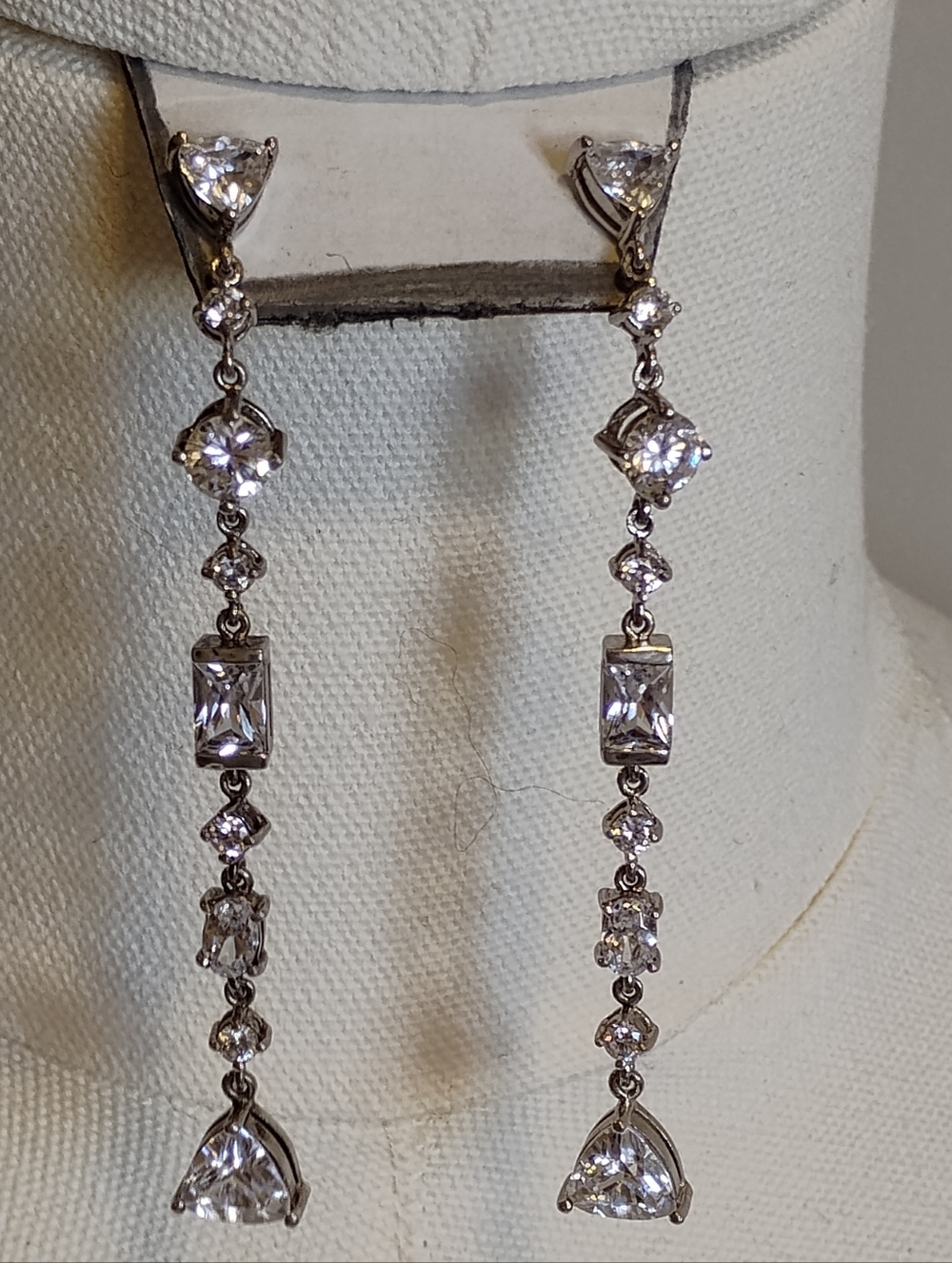 Elegant 925 Silver Crystal Drop Earrings